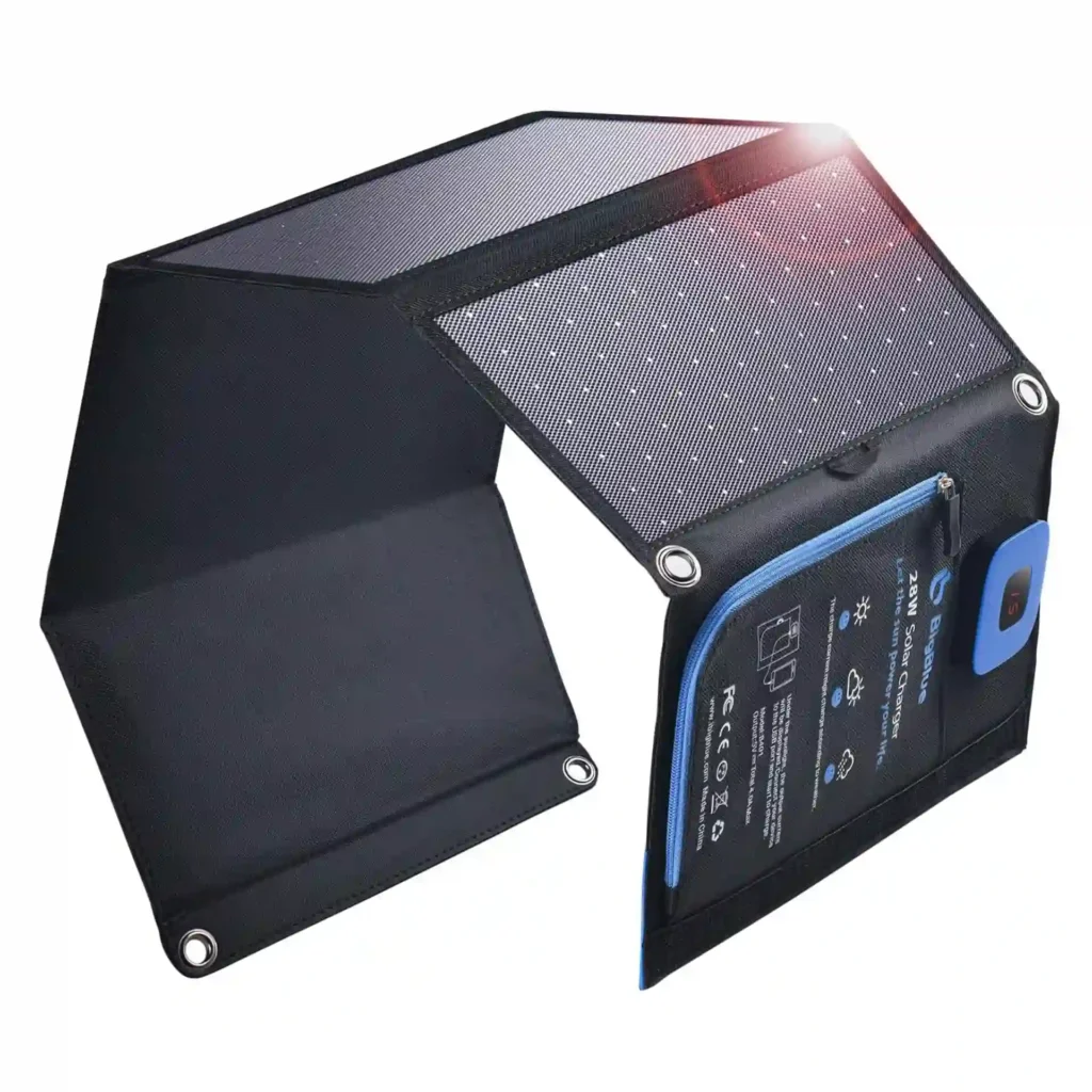 Cargador solar plegable BigBlue 28W para móviles con diseño resistente y uso frecuente